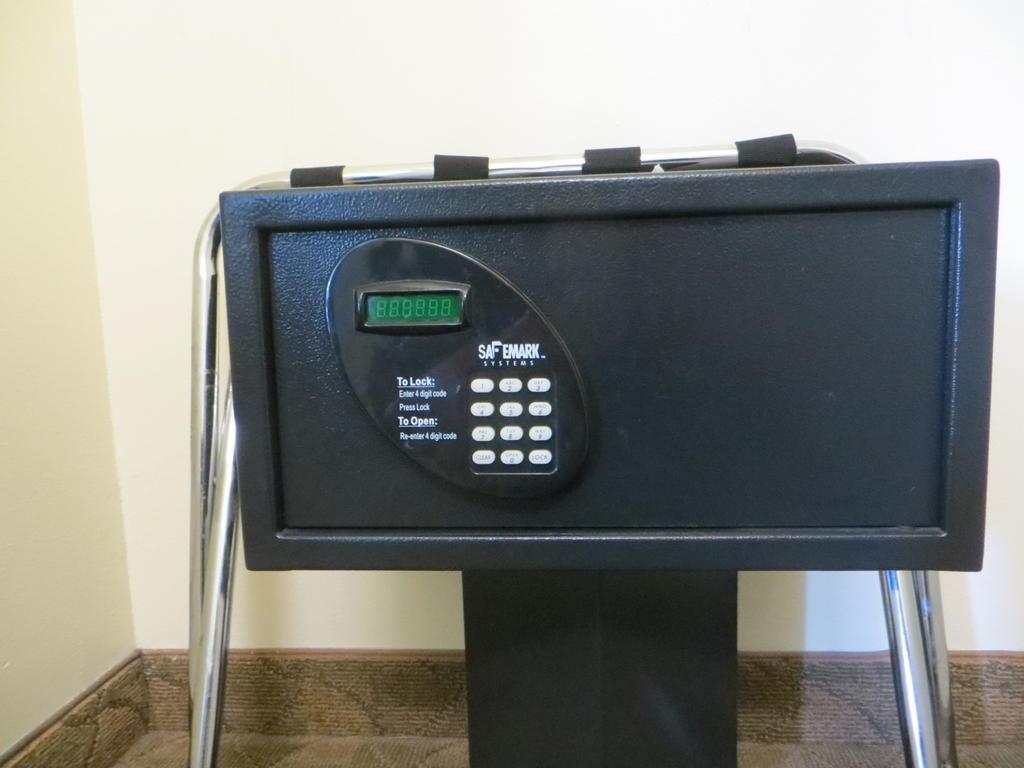 Econo Lodge Inn&Suites Fairgrounds Des Moines Esterno foto