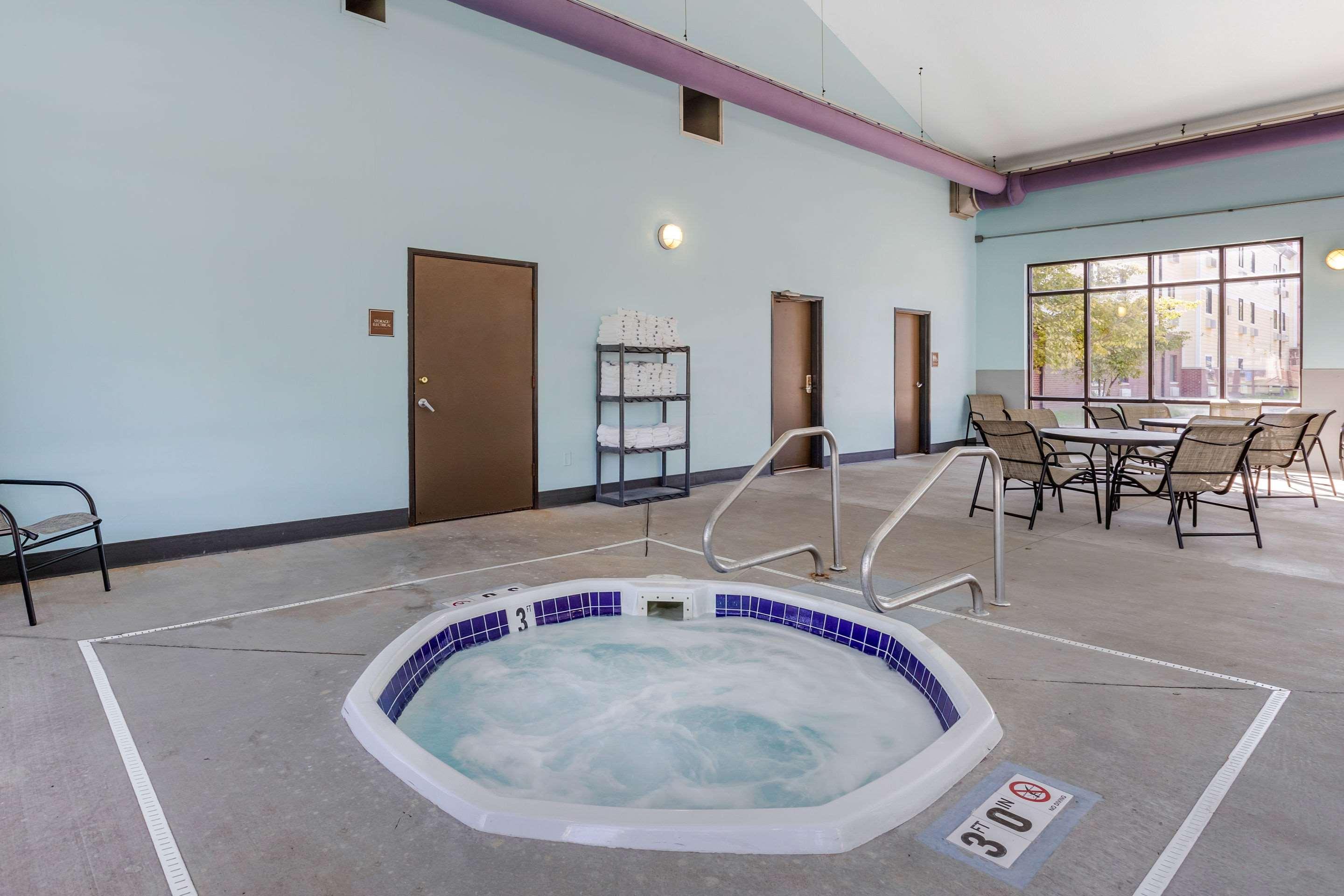 Econo Lodge Inn&Suites Fairgrounds Des Moines Esterno foto