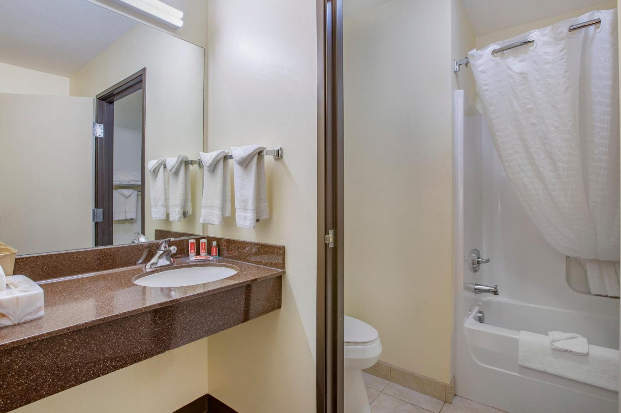 Econo Lodge Inn&Suites Fairgrounds Des Moines Esterno foto